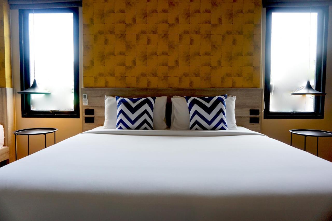 The Lake Chalong Hotel Sha Plus Esterno foto