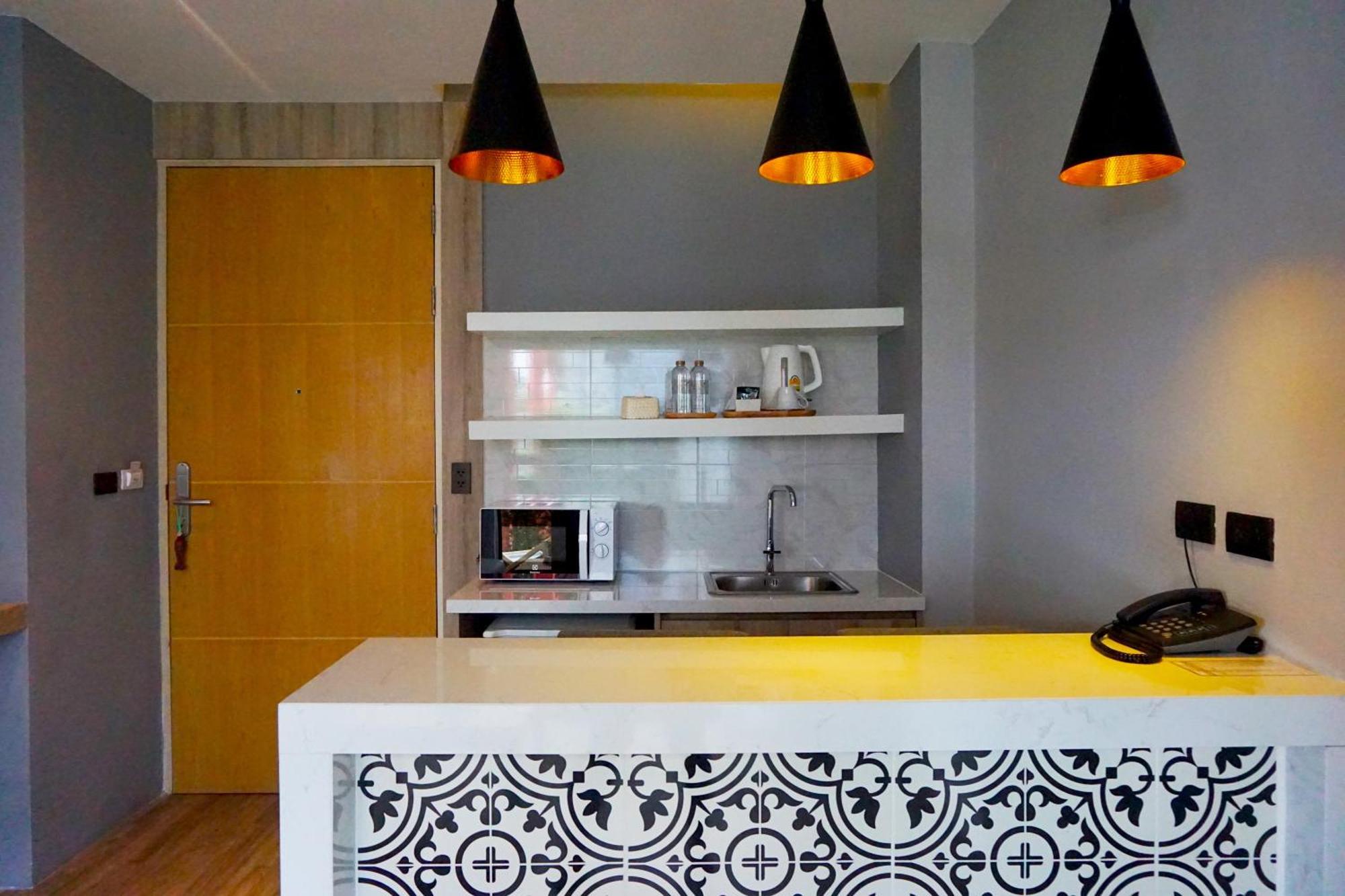 The Lake Chalong Hotel Sha Plus Esterno foto